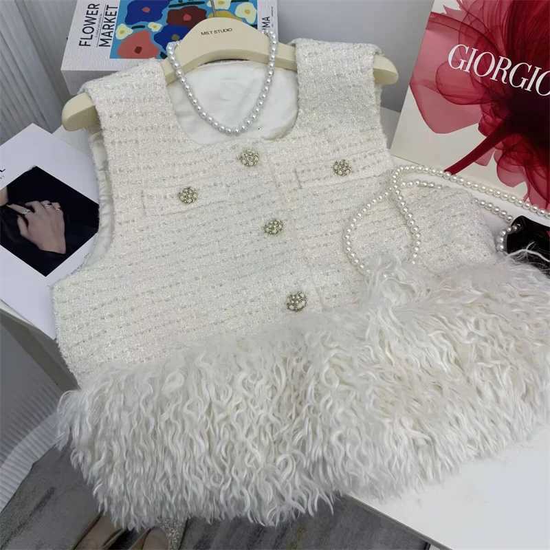 New Outerwear Womens Jackets Women Vest Fashion Single-Breasted Tweed Mosaic Tassel Vest Womens Autumn and Winter Vest CoatT251129