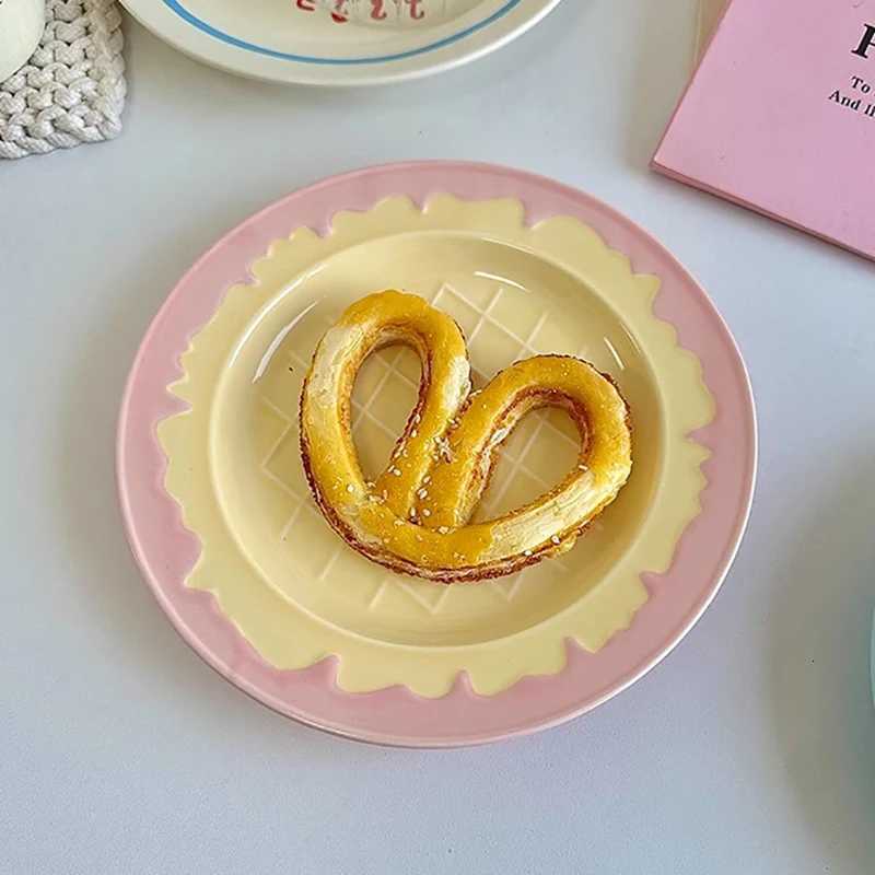 Luxury Nordic Style Tableware Household Patchwork Breakfast Plates 2025 New Simple Ceramic Dish Shaped Dessert Plate Y251129