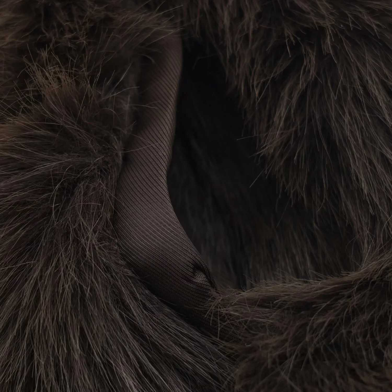 2025 autumn new womens clothing sweet and fashionable high neck faux fur effect sleeveless standing collar vestT251129