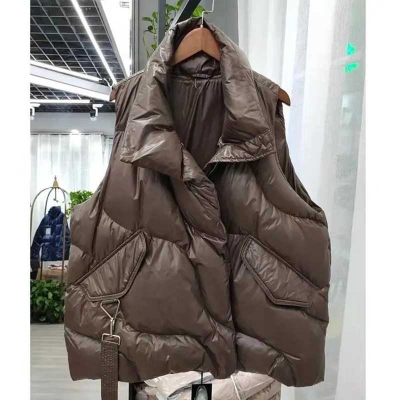 Womens Down Cotton Vest Coat Autumn Winter Jacket Fashion Sleeveless Waistcoat Women Cotton-Padded Parkas Puffer Vests WaistcoatT251129