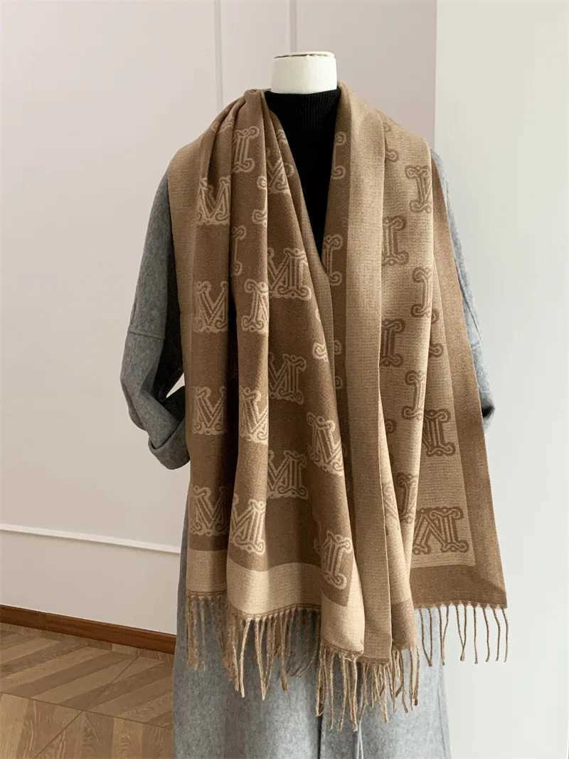 Fashion Luxury Jacquard Soft Covering Yarn Scarf Women Spring Autumn Long Shawl Wraps Winter Warm Neckerchief Double SidesJ251129