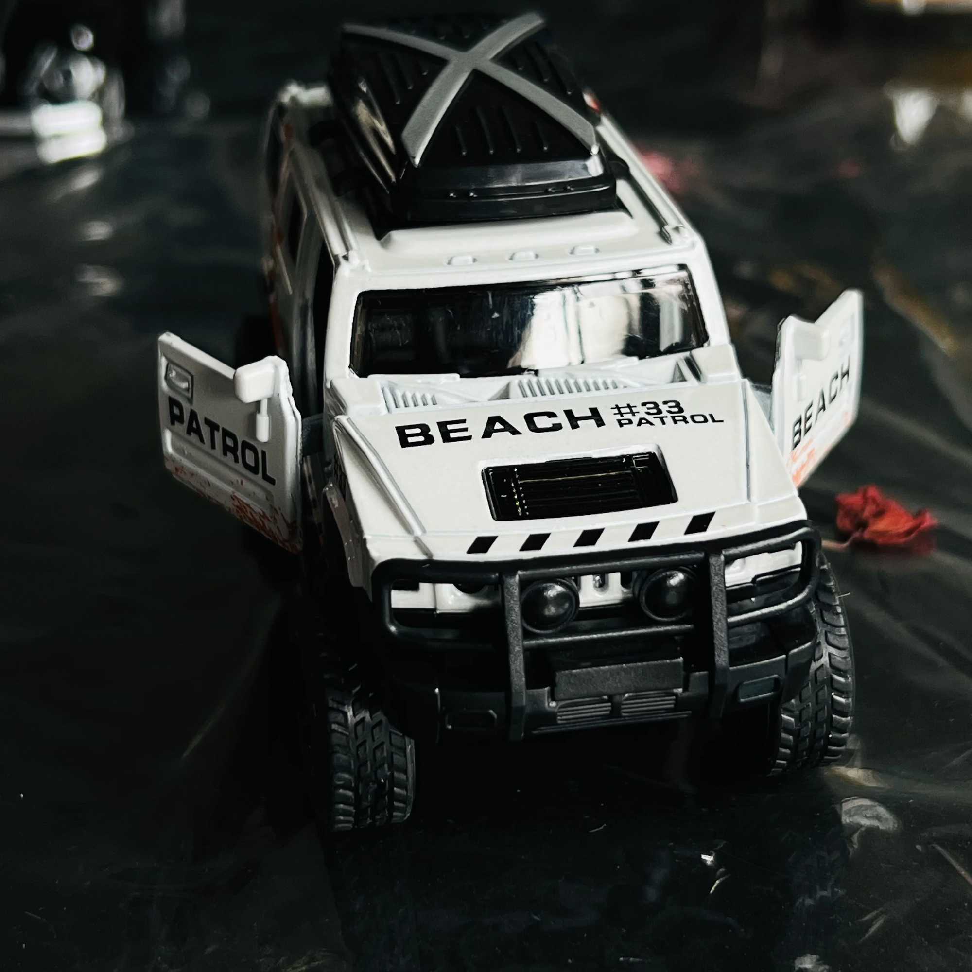 Super handsome gift off-road vehicle alloy car model childrens toy door opening car model gift ornament J251129