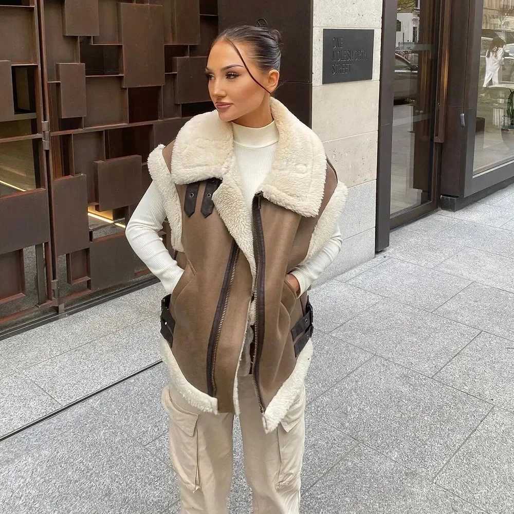 Autumn Winter New Ladies Warm Fur Integrated Sleeveless Fleece Stitching Coat Vest JacketT251129