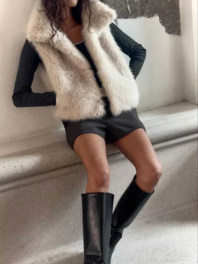 HH Women Fashion Faux Fur Waistcoats Sleeveless Turtleneck Short Vest Coat Woman Vintage Solid Casual Office Lady OutwearT251129