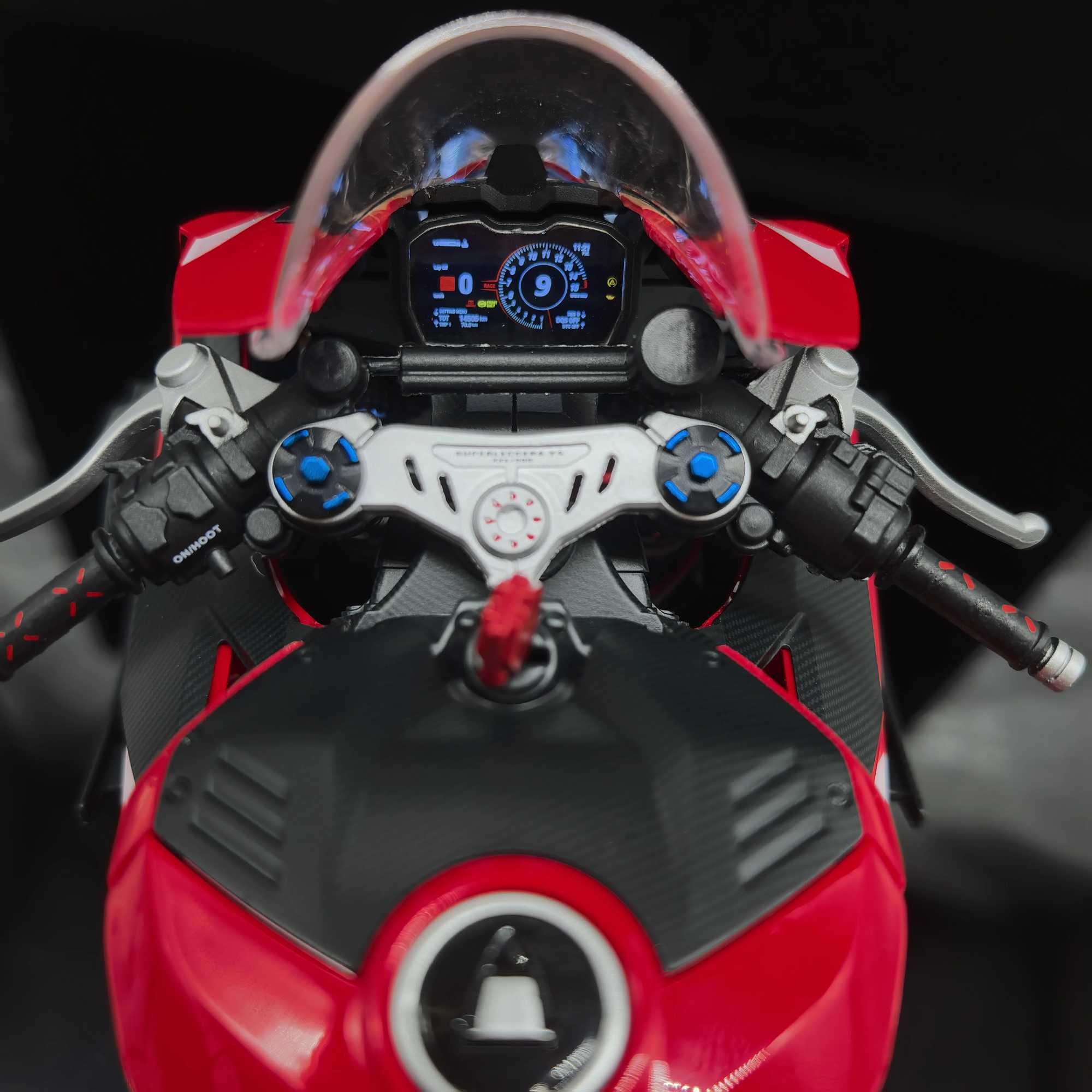 Spray 17 Ducati V4S 16 V4R Super Motorcycle Alloy Diecast Metal Model Street Racing Ornament Start Collection Of Hobbies Boy J251129