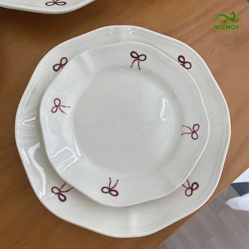 Luxury Vintage Red Bow Plate Vegetable Plate He Afternoon Tea Dessert Cake Deep Plate Underglaze Colored Ceramic Tableware Dishes Y251129