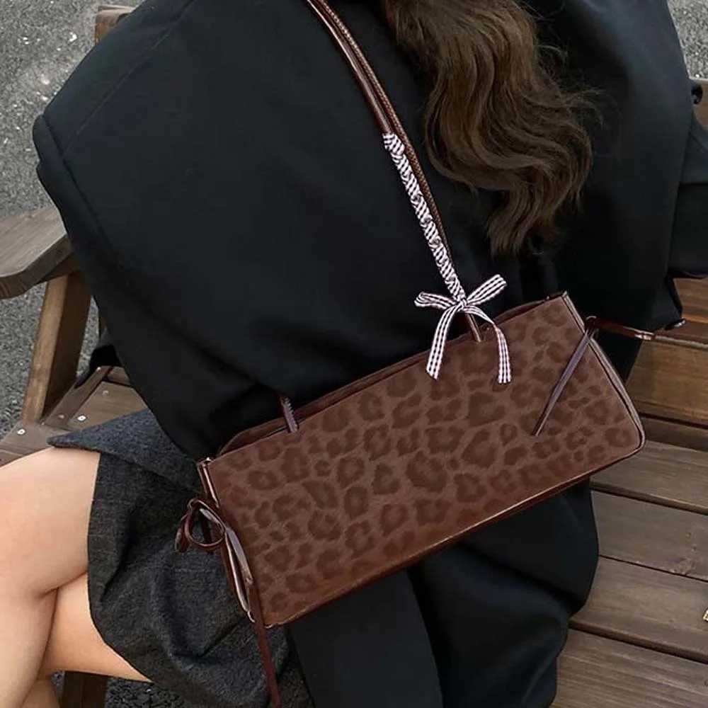 All-match Sweet French Stick Handbag Bow Ribbon Korean Style Leopard Print Underarm Bags Texture Waterproof PU Shoulder Bag Work K251128