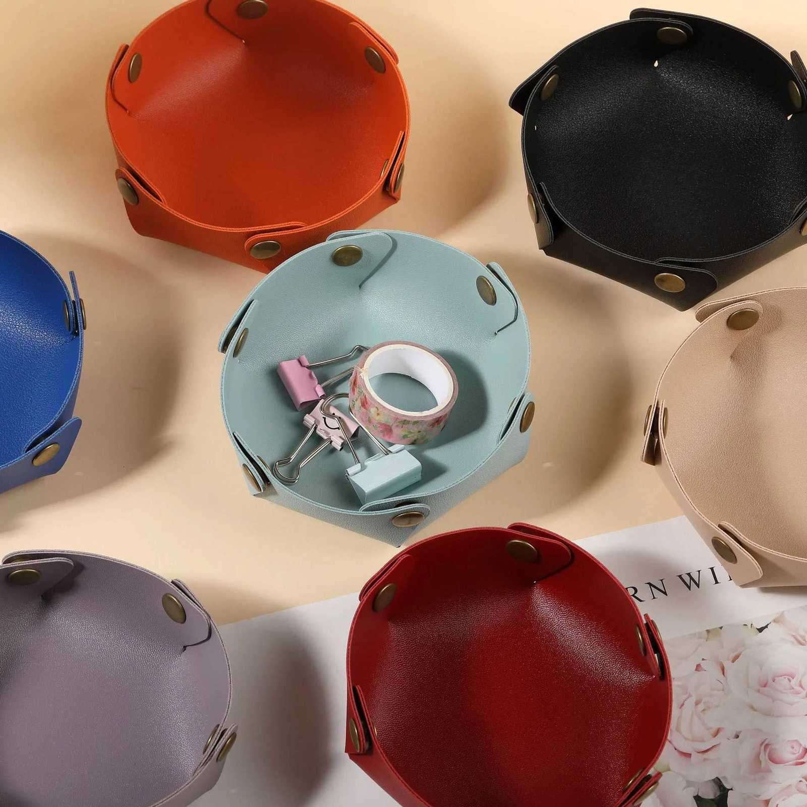 Leather Cosmetic Key Wholesale Jewelry Storage Box for Home Living Room Portable Luxury Storage Box Y251129