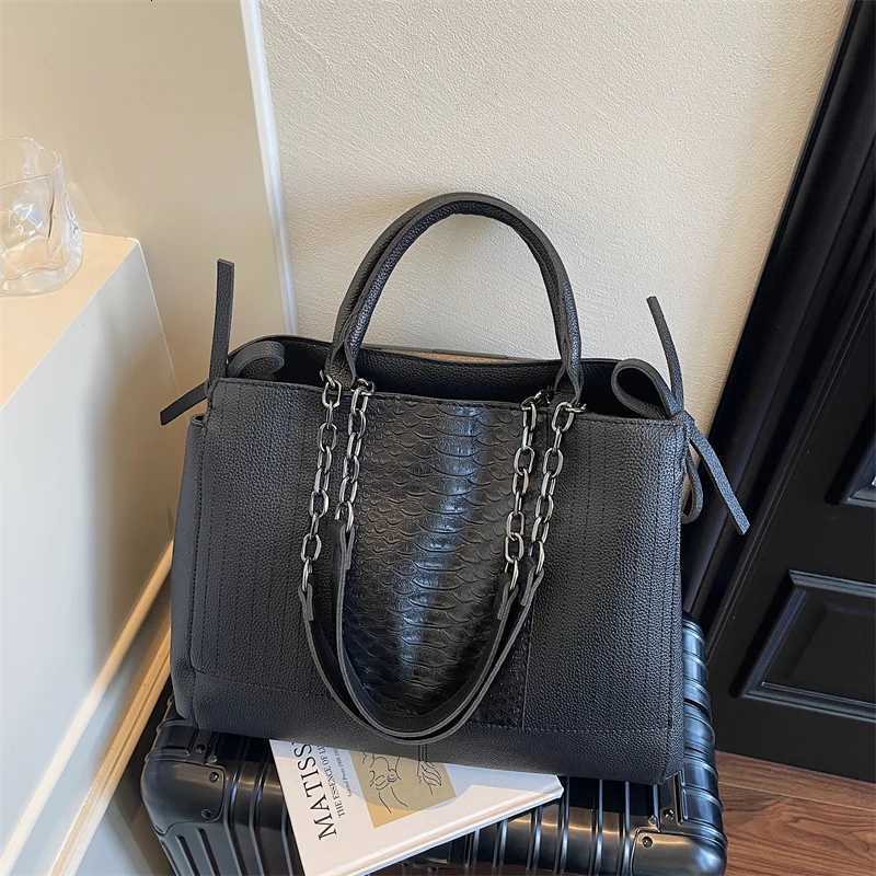 Black Alligator Tote Bag For Women Luxury Crocodile Pattern Shoulder Bag Brown Sac A Main High Capacity Business Commute Handbag K251128