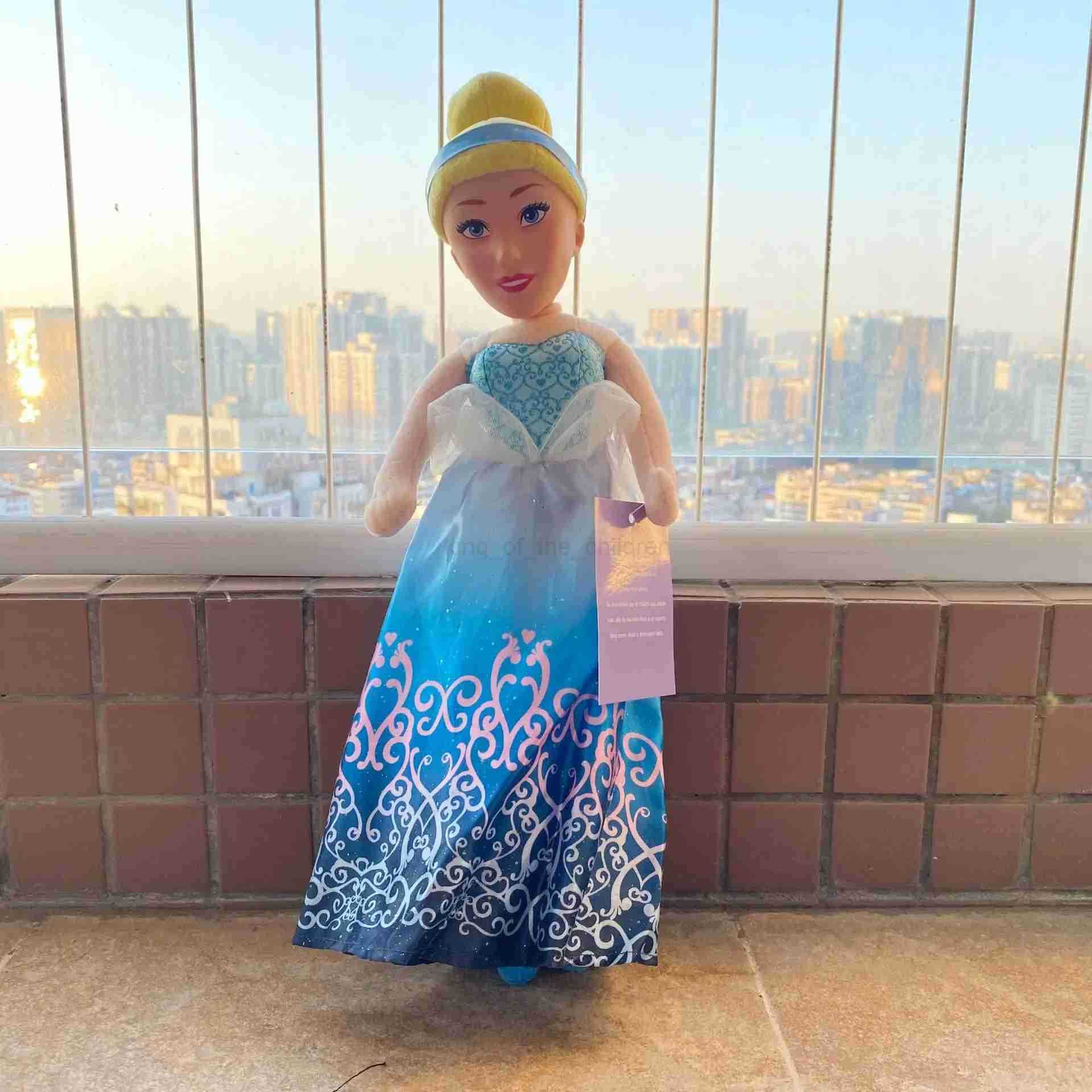 Disney 20cm Disney Princess Series Plush Toy Snow White Cinderella Doll Birthday Party Room Decoration Doll Gift W250429