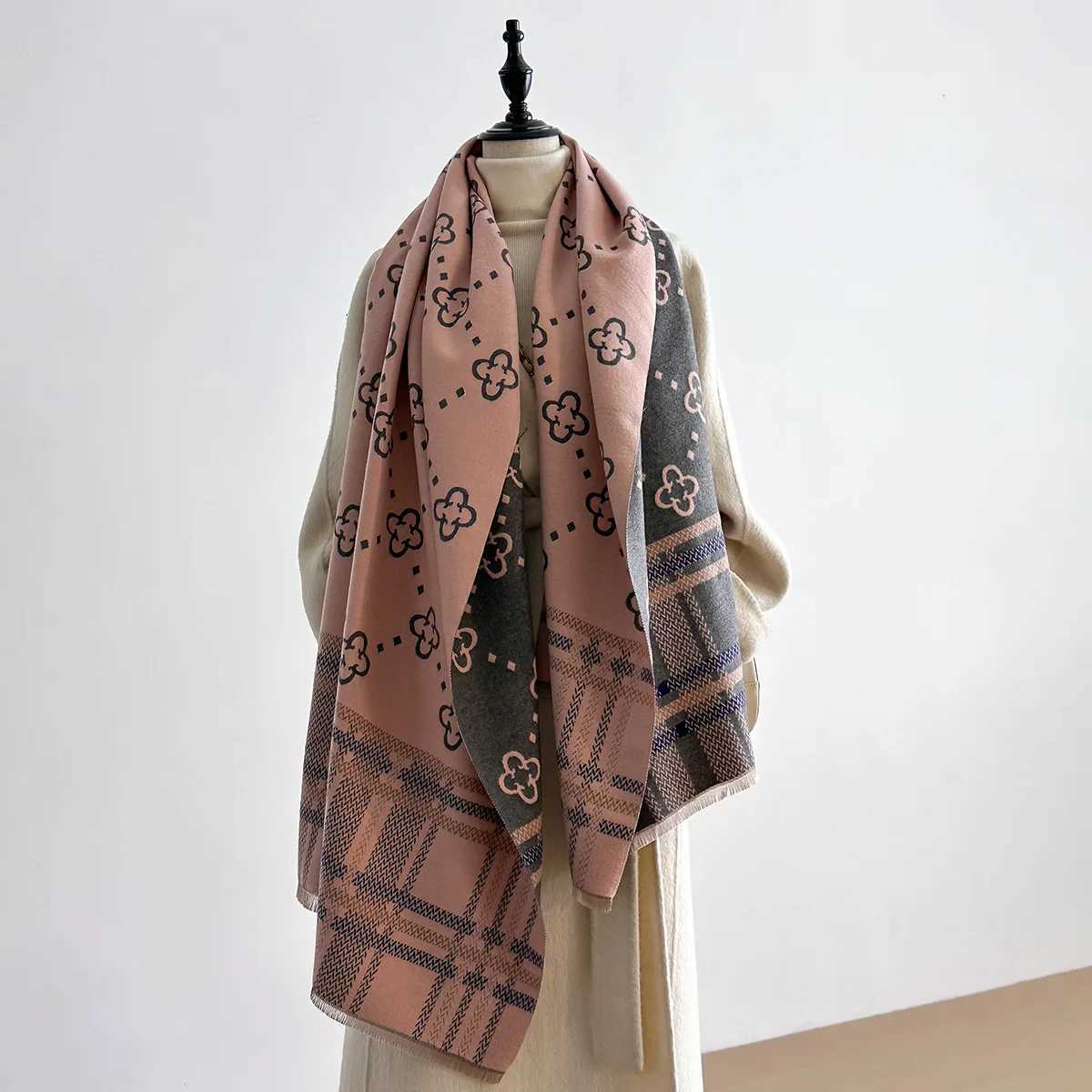 New Luxury Winter Two-Sided Cashmere Long Fringe Scarves High Quality Women Thicken Wrap Shawl Ladies Warm ScarfJ2511291