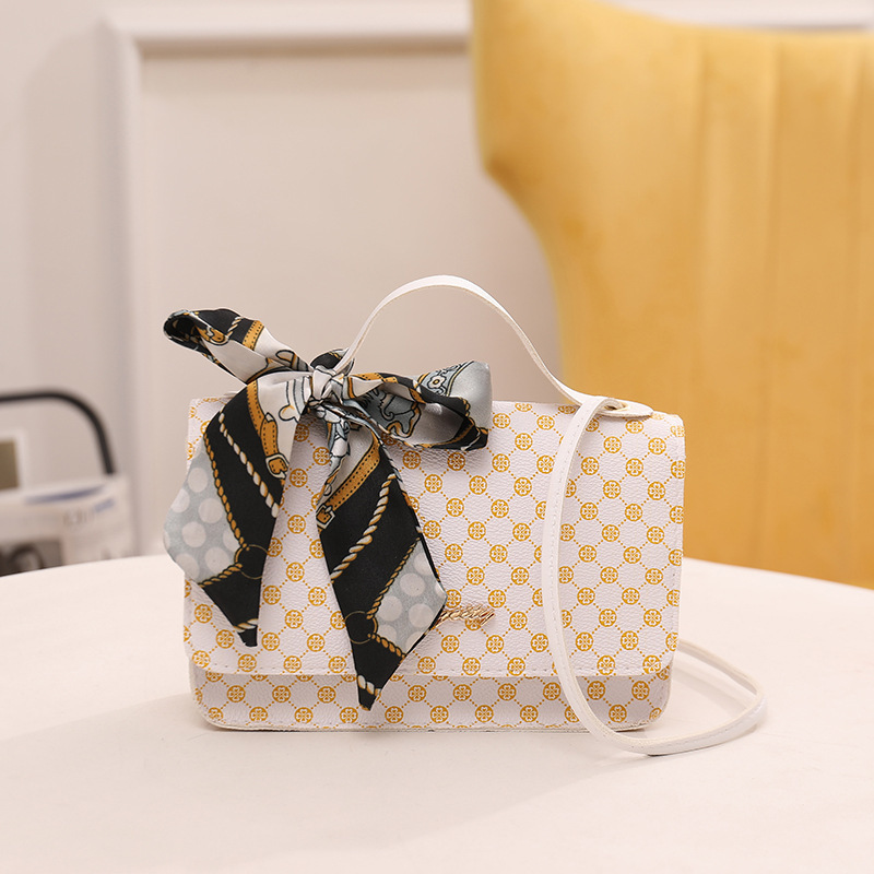 Wholesale Cheap Lady's Crossbody Bag: Elegant & Stylish Small Squared Design