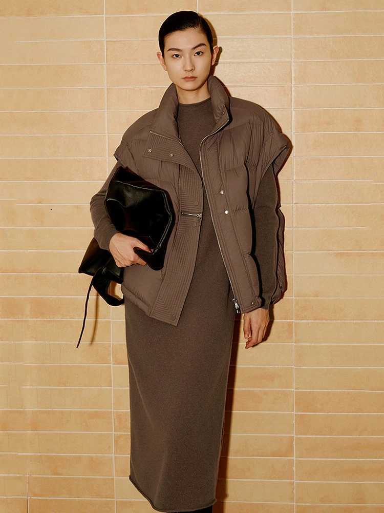 Autumn Winter Stand Collar Warm Puff Down Vest Women Sleeveless White Duck Down Vest Female Double Zipper Thick Waistcoat CoatT251129