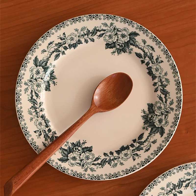 Luxury European Floral Pattern Ceramic Plate High quality Household Breakfast Tableware Vintage Restaurant Dessert Plates Y251129