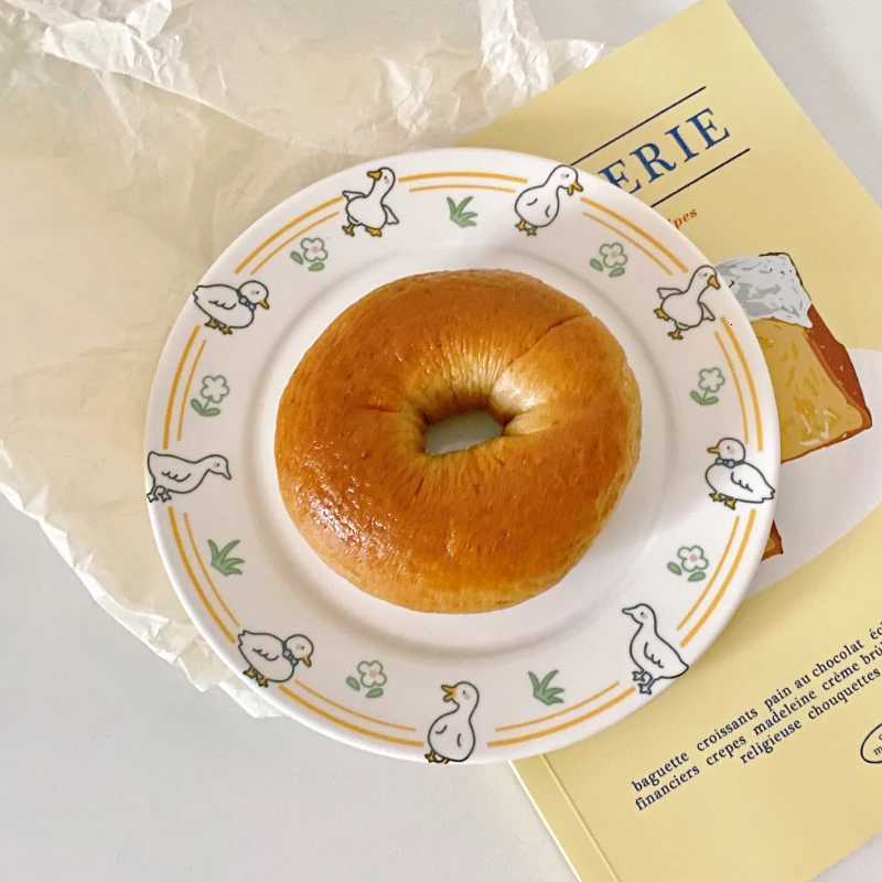 Luxury Cute Creative Porcelain Plate Korean Style Ins Cartoon Household Tableware Breakfast Toast Plates Ceramic Kitchen Supplies Y251129