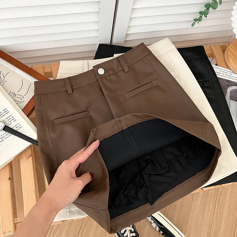 Womens Summer Retro Button Zipper Pocket PU Leather Casual Edition High Waist Ultra Thin Short Solid A-line Body Leather 250422