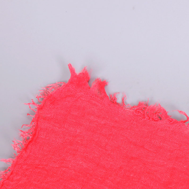 K552 Solid color simple natural wrinkled cotton and linen feel fur edge large size women's headscarf wrinkled monochrome cotton solid color scarf