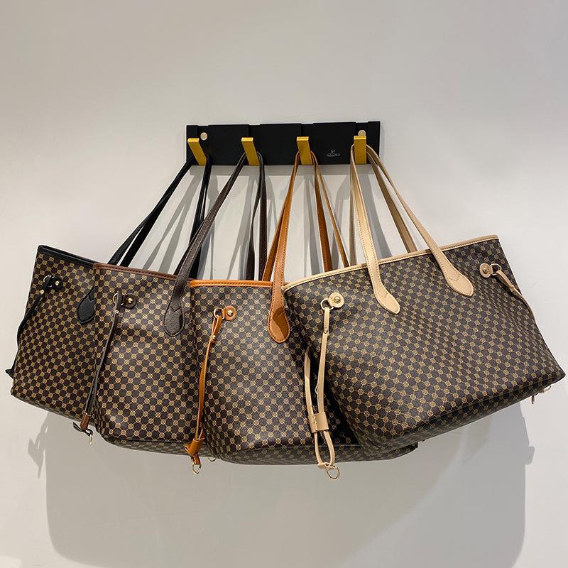 Trendy Moms Satchel: Modern Casual Design of a High-Quality Ladies' Purse tote bag Designer