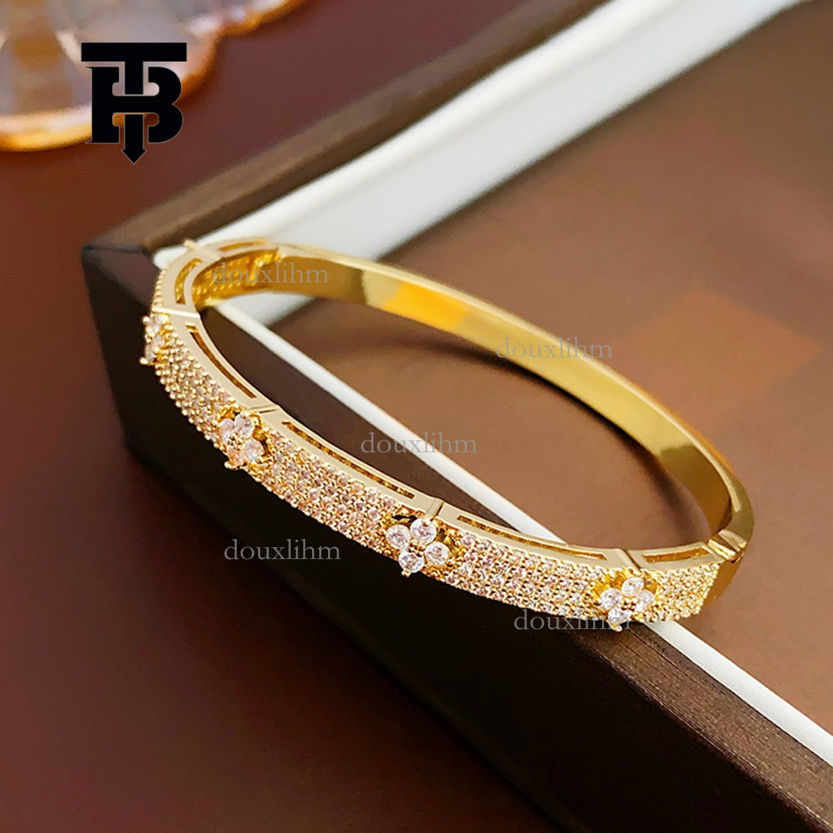 TB BHULAMTE Designer Luxury All Diamond Women's Bracelet Micro Inlaid Zirconia Flower Fashion Trend Personality High End Sense Bracelet Elegant V