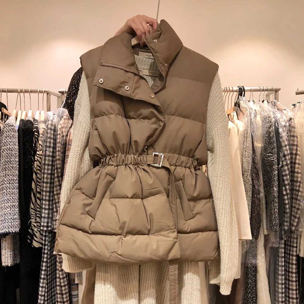 Women Cotton Padded Wasitcoat Elastic Waist Belt Slim Sleeveless Jackets Fall Winter Thick Warm Stand Collar Quilted Jacket VestT251129
