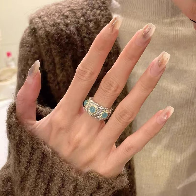 Designer Ring Italian Craft Light Luxury High-End Colorful Gemstone Small Daisy Ring Vintage Design Flower Brushed Ring for Women