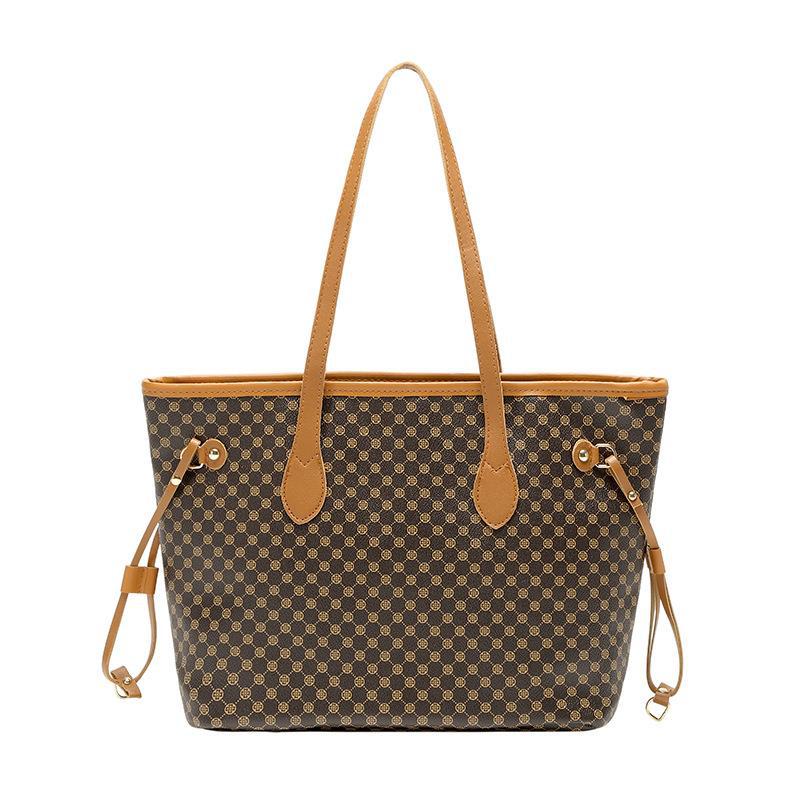 Trendy Moms Satchel: Modern Casual Design of a High-Quality Ladies' Purse tote bag Designer