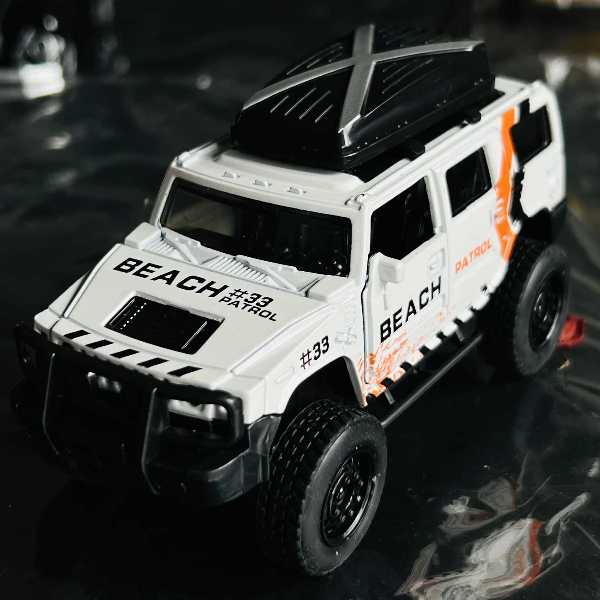 Super handsome gift off-road vehicle alloy car model childrens toy door opening car model gift ornament J251129