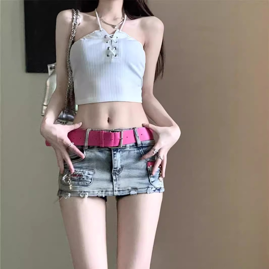 Skirts European and American y2k spicy girl ultra short skirt, women's summer hip lifting denim shorts, low waist sexy A-line hip hugging half bo