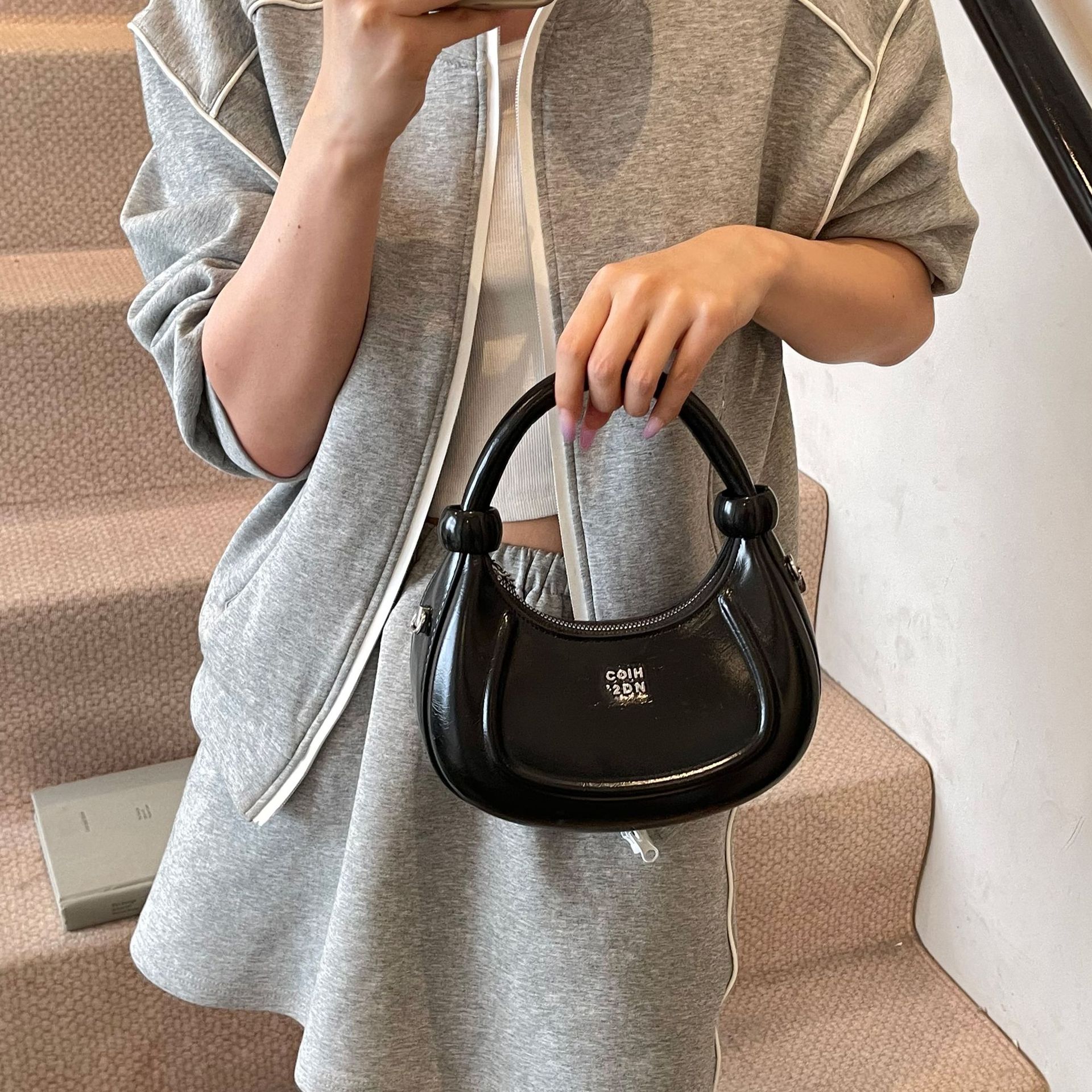 2025 Summer Designer Crescent Moon Bag - Luxury Women's Crossbody Tote with Adjustable Strap & Free Shipping
