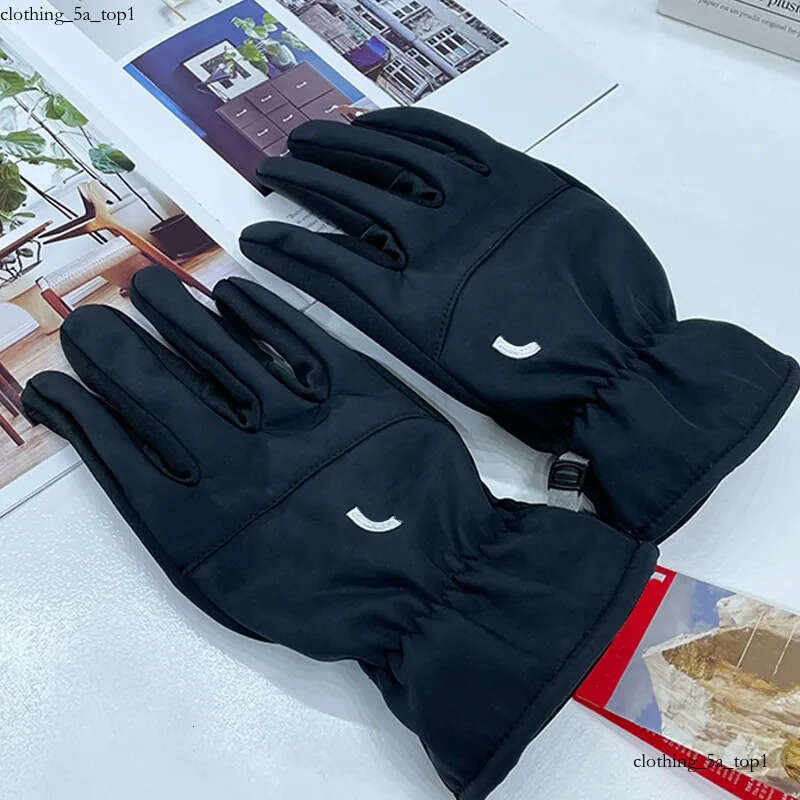 Five Fingers Gloves Five Fingers Gloves North Glove Winter Five Fingers Gloves Designer Gloves For Women Knitted Letter Classic Black White Plush Polar Fleece Keep