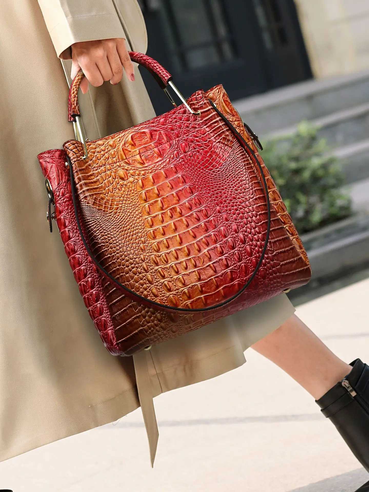 Fashion Crocodile pattern Luxury Shoulder Bags New in chain Leather Handbag Trendy Popular Wild Versatile Crossbody Bags Women K251128