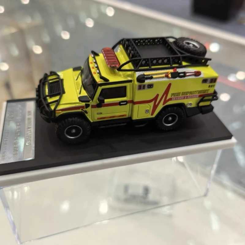 MK 1/64 Hummer H2 Ambulance FIRE DEPARTMENT SEARCH RESCUE APAxpo Alloy Motor Toy Die-casting Metal Model Collection Boy Gifts J251129