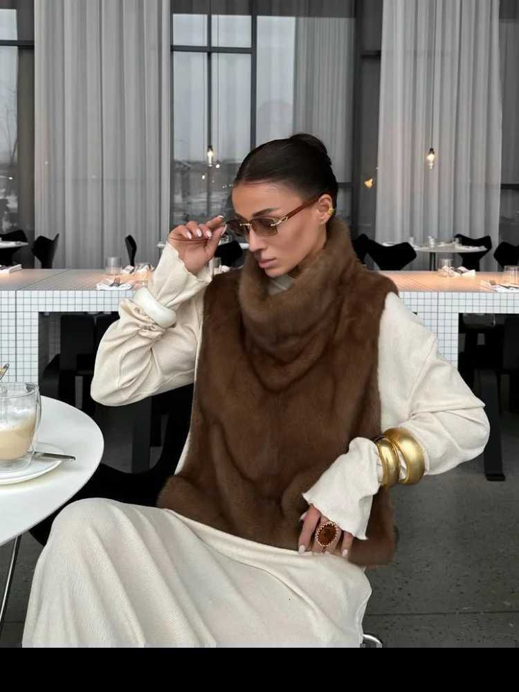 Women Solid Faux Fur Vest Crop Top Fashion Turtleneck Fluffy Short Tank Tops 2025 Winter Female Elegant Sleeveless Jacket CoatT251129