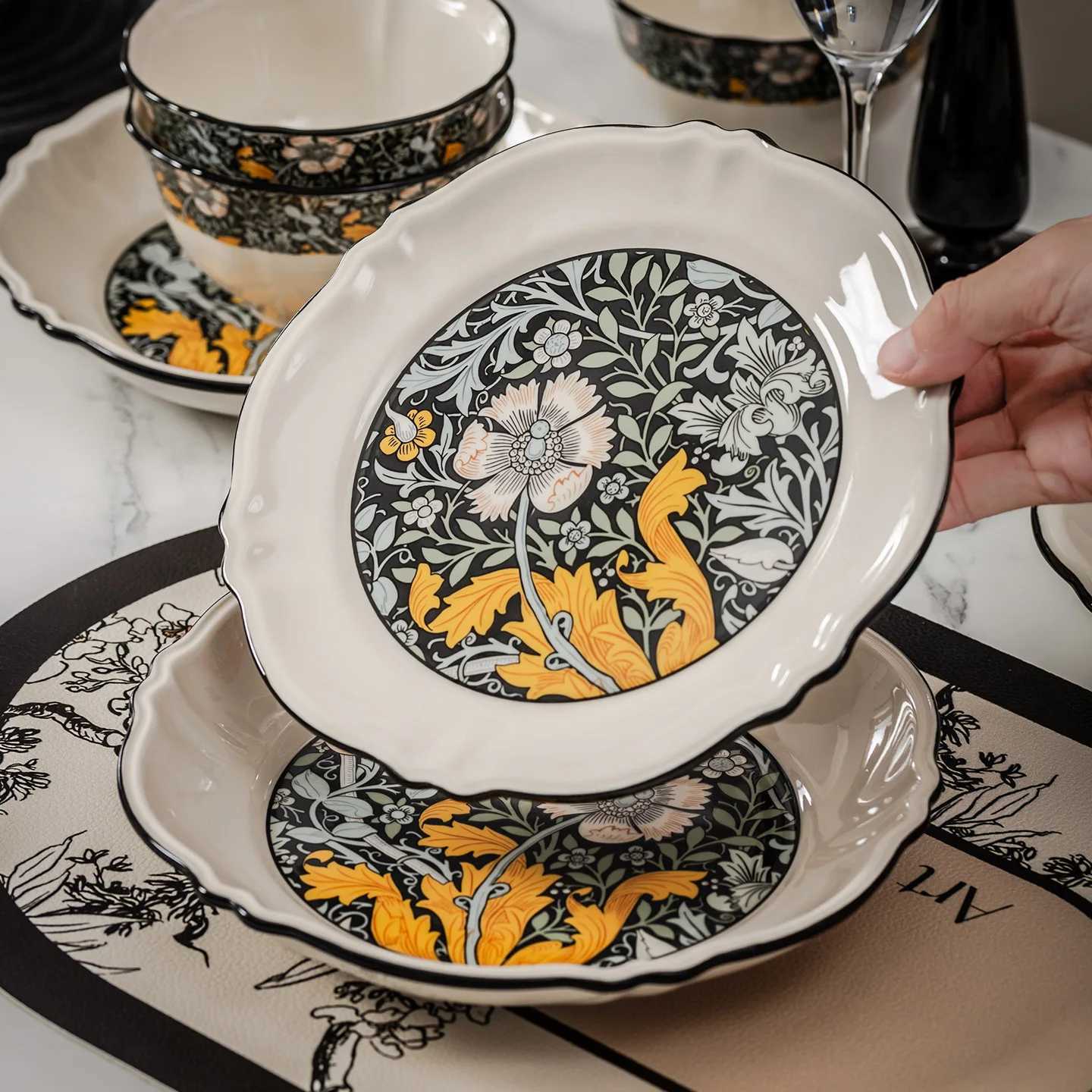 Luxury French Style Vintage Ceramic Plates Household 8 Inch High Temperature Applique Aesthetic Dinner Dish High End Kitchen Tableware Y251129