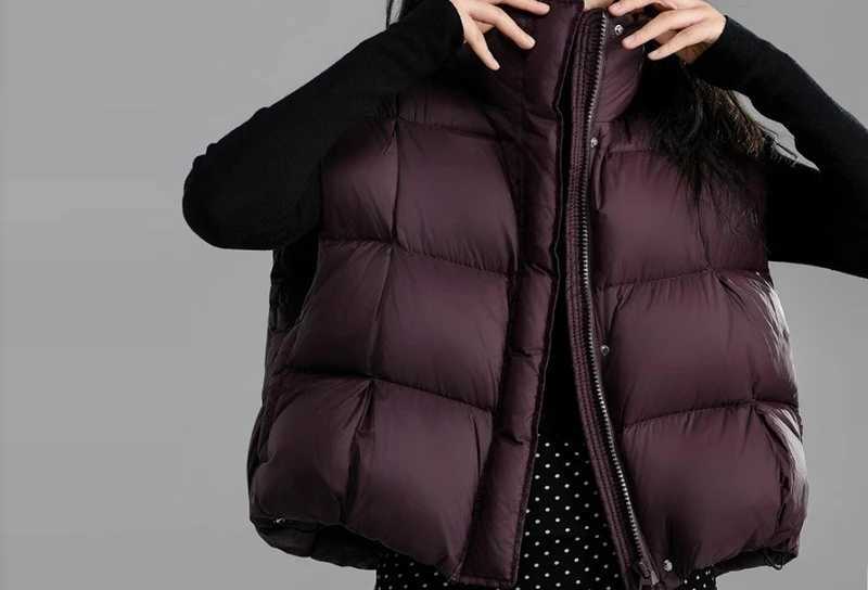 Winter 2025 Short Stand Up Collar Thickened Down Vest for Women Wearing Casual Warm Bread VestT251129