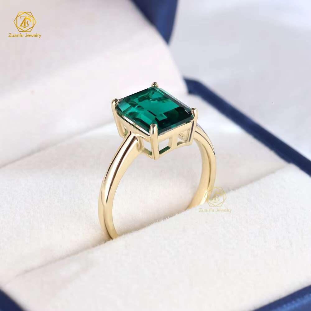 2025 Trendy 14K Yellow Gold Classic Style 8*10mm Lab Grown Zambia Emerald Gemstone Ring Wedding Engagement Jewelry Emerald Cut
