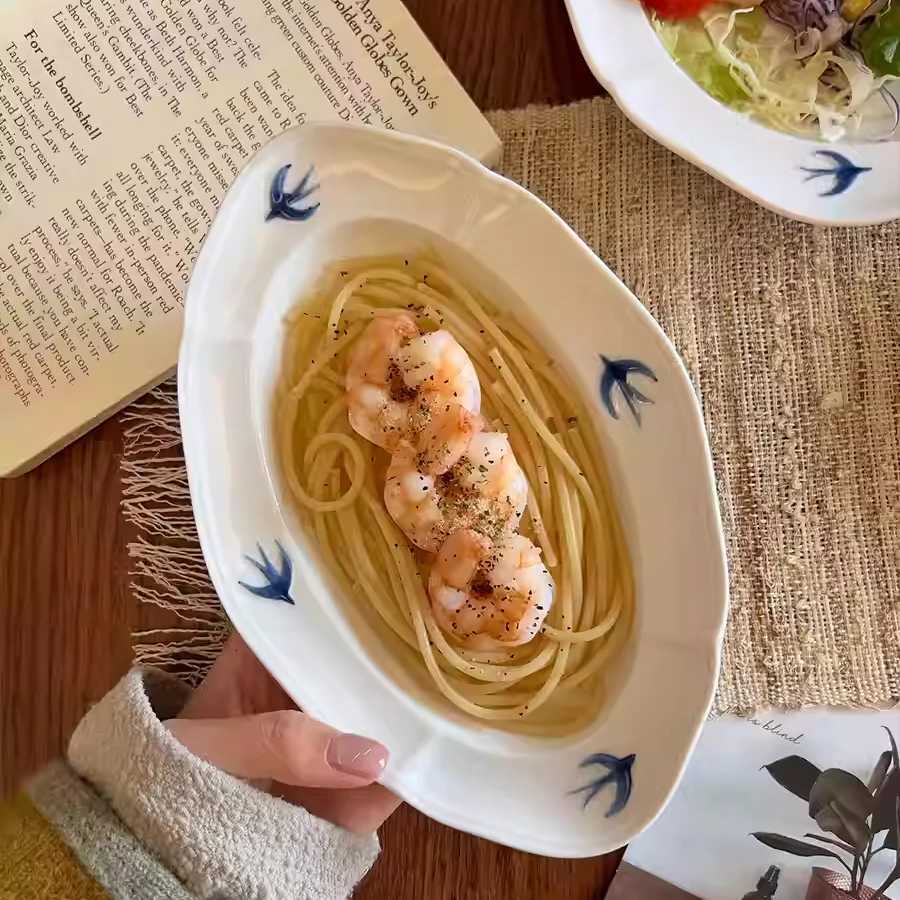 Luxury Swallow Oval Plates High-end Household Ceramic Serving Plate Ins White Breakfast Tray Retro Afternoon Tea Dessert Tableware Y251129