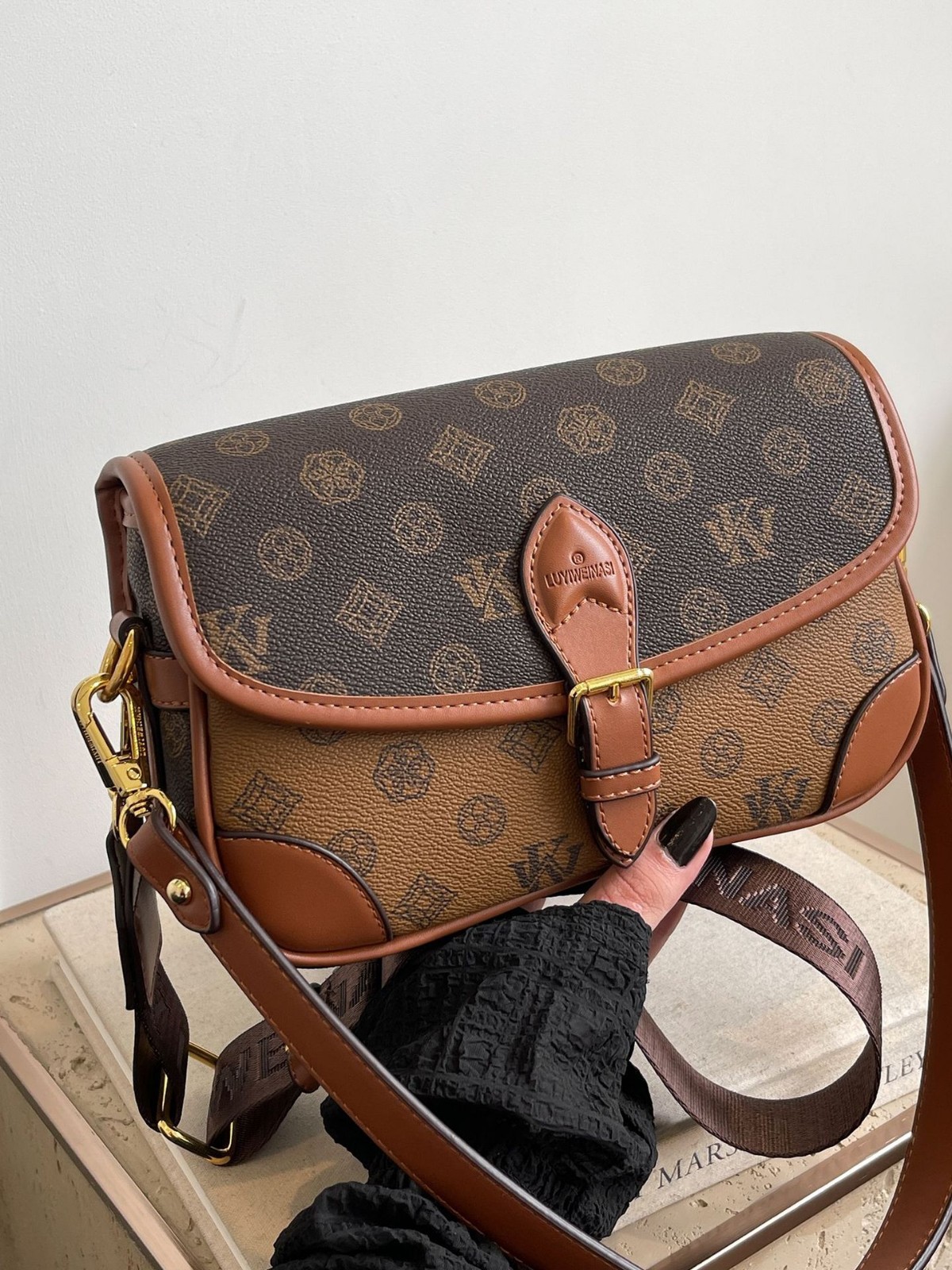 Free shipping Designer bag Plaid tote bag women bag shoulder bag crossbody bag versatile large capacity handbag Breathable