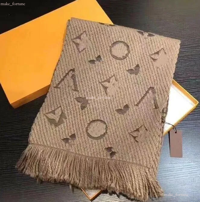 Luois Viutton Scarf… - image