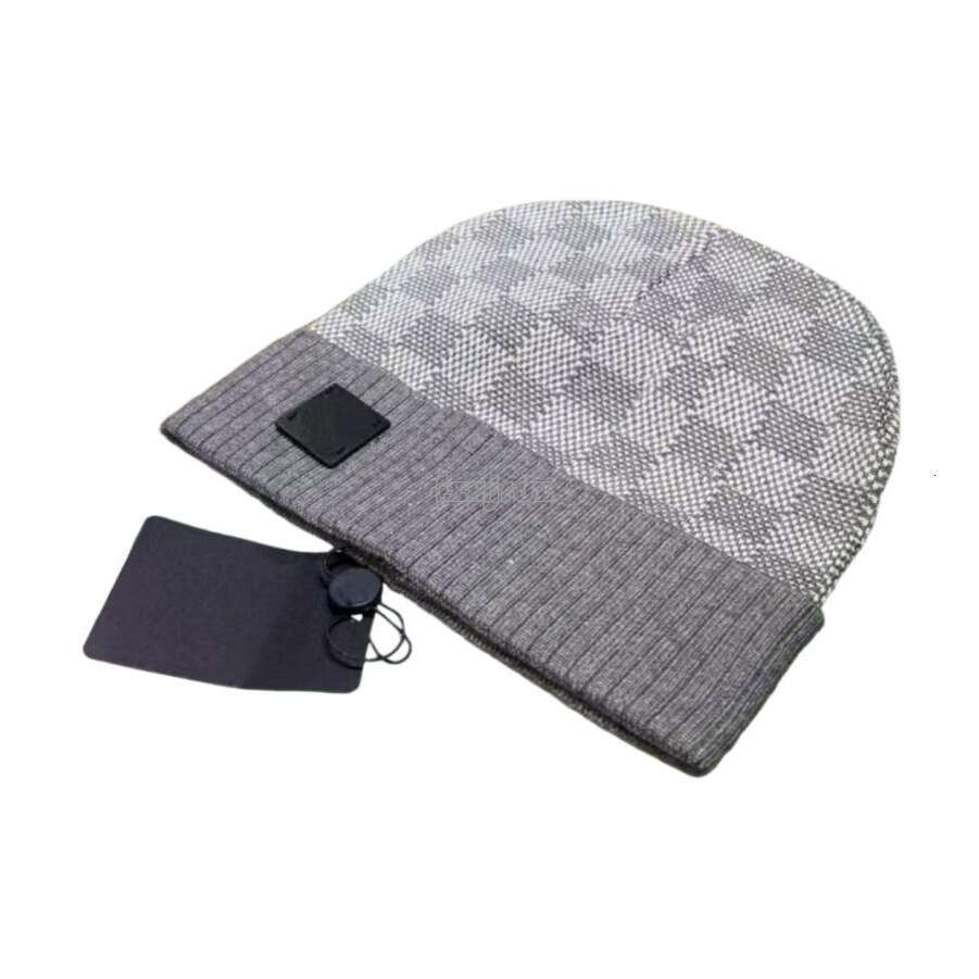 Winter knitted beanie 2026 designer cap fashionable bonnet dressy autumn hats for men skull outdoor womens cappelli travel skiing wholesale price Knit