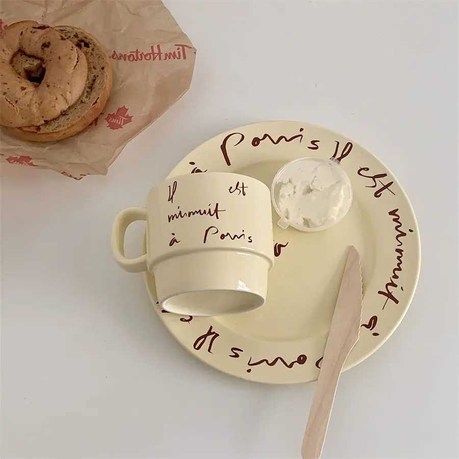 Luxury Korean Style Coffee Cup Ins Design High-end Letter Cup Plate European Ceramic Plate Elliptical Disc French Retro He g Y251129