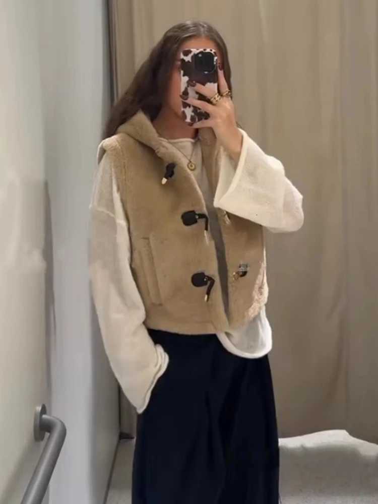 Winter New Artificial Leather Hooded Vest Jacket Women Causal Single Breasted Vest Coat 2025 Female Thick Overcoat StreetwearT251129