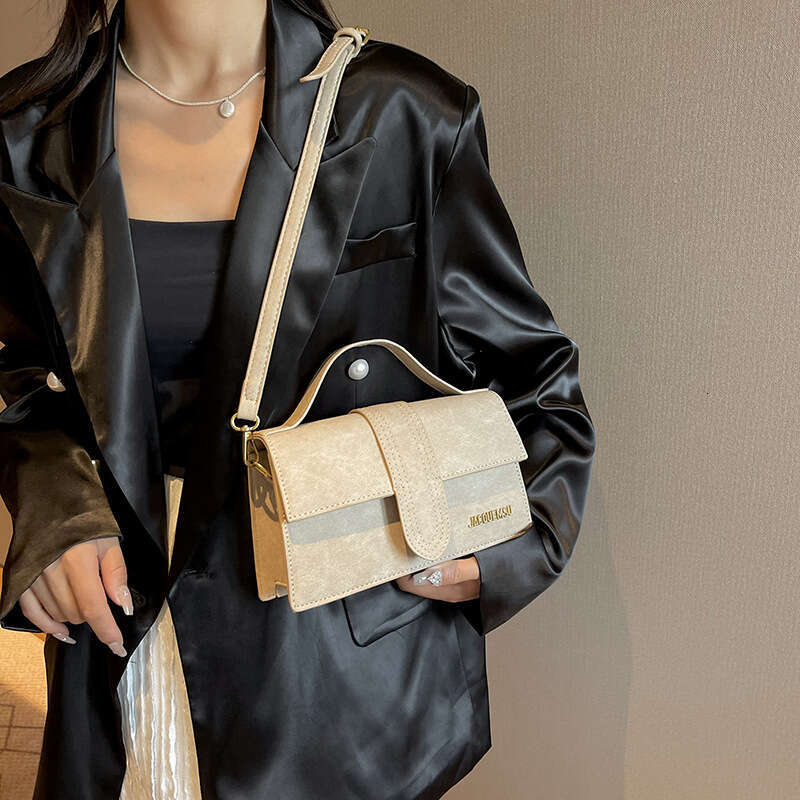 New Trendy and Versatile Mini Knitted Single Shoulder Crossbody Bag for Women in Autumn 2025