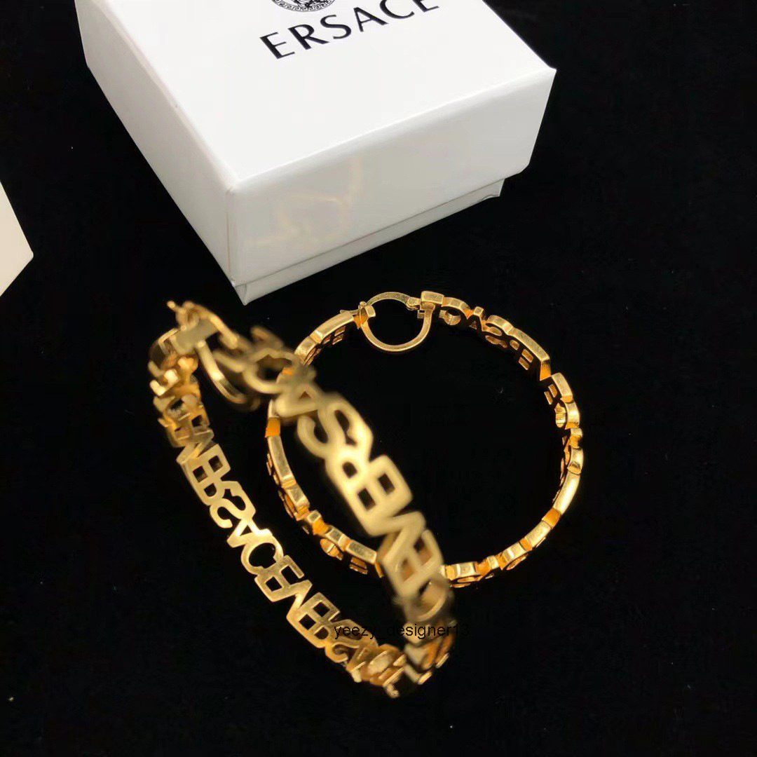 designer earrings stud luxury jewelry for men women gold silver woman large circle letter brass 925 needle fashion versatile high end sense w versacely versace2 1KOS