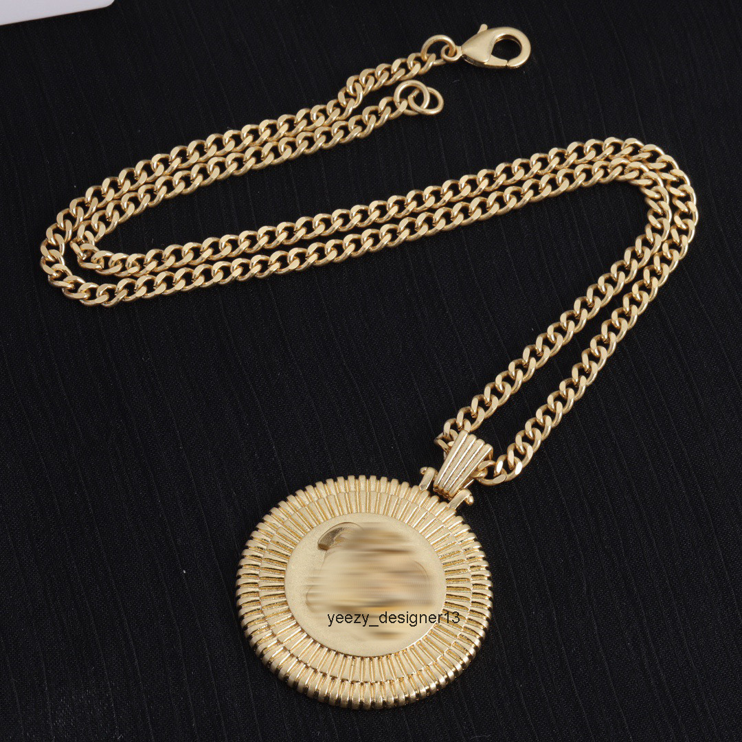 designer pendant necklaces luxury jewelry for men women gold silver woman necklacef family medusa head large round resin enamel classic fin versacely versace2 GZBT