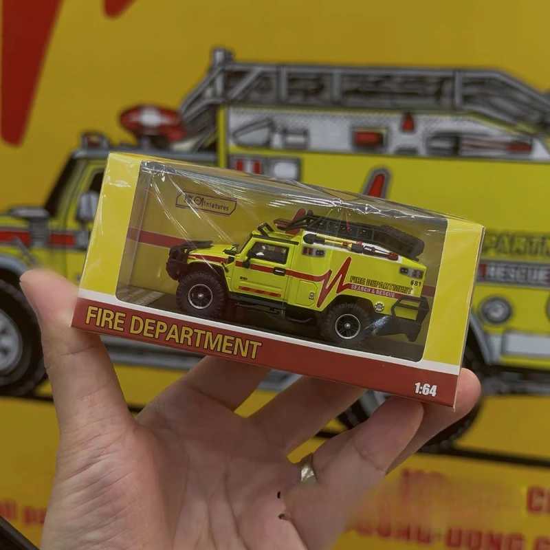 MK 1/64 Hummer H2 Ambulance FIRE DEPARTMENT SEARCH RESCUE APAxpo Alloy Motor Toy Die-casting Metal Model Collection Boy Gifts J251129