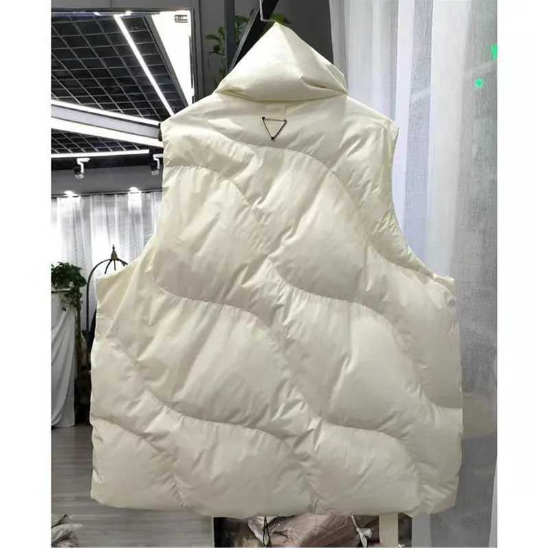 Womens Down Cotton Vest Coat Autumn Winter Jacket Fashion Sleeveless Waistcoat Women Cotton-Padded Parkas Puffer Vests WaistcoatT251129