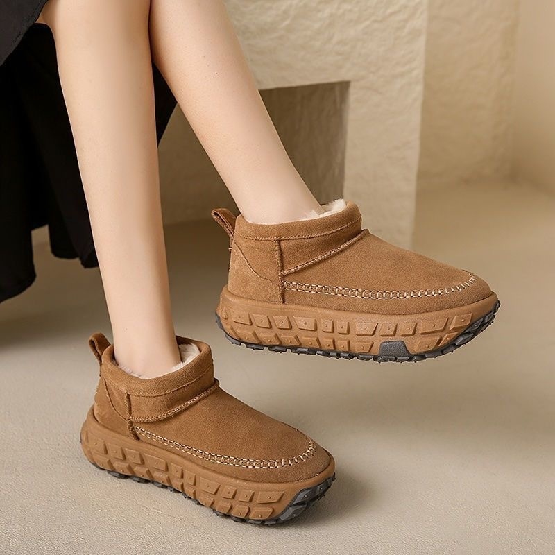 New Design Durable and anti-slip thick-soled winter cotton shoes, fur integrated snow boots with fleece, low-top outer wear, thick-leather cotton boot