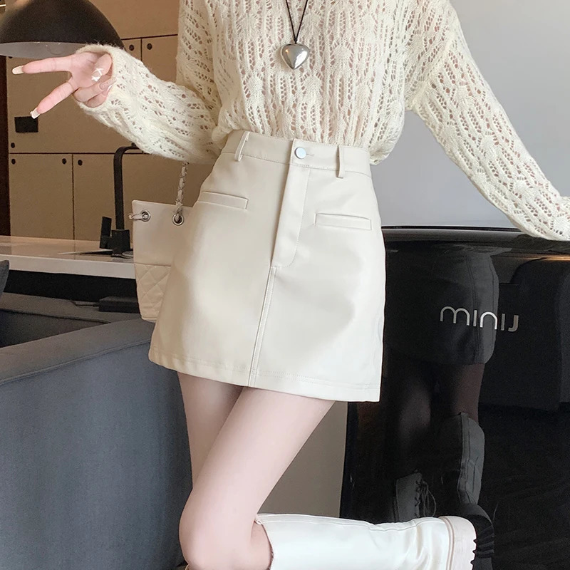 Womens Summer Retro Button Zipper Pocket PU Leather Casual Edition High Waist Ultra Thin Short Solid A-line Body Leather 250422