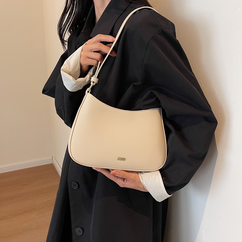 2025 Summer New Retro Vintage Textured Underarm Bag for Women - Minimalist Shell Clutch Purse, Free Shipping
